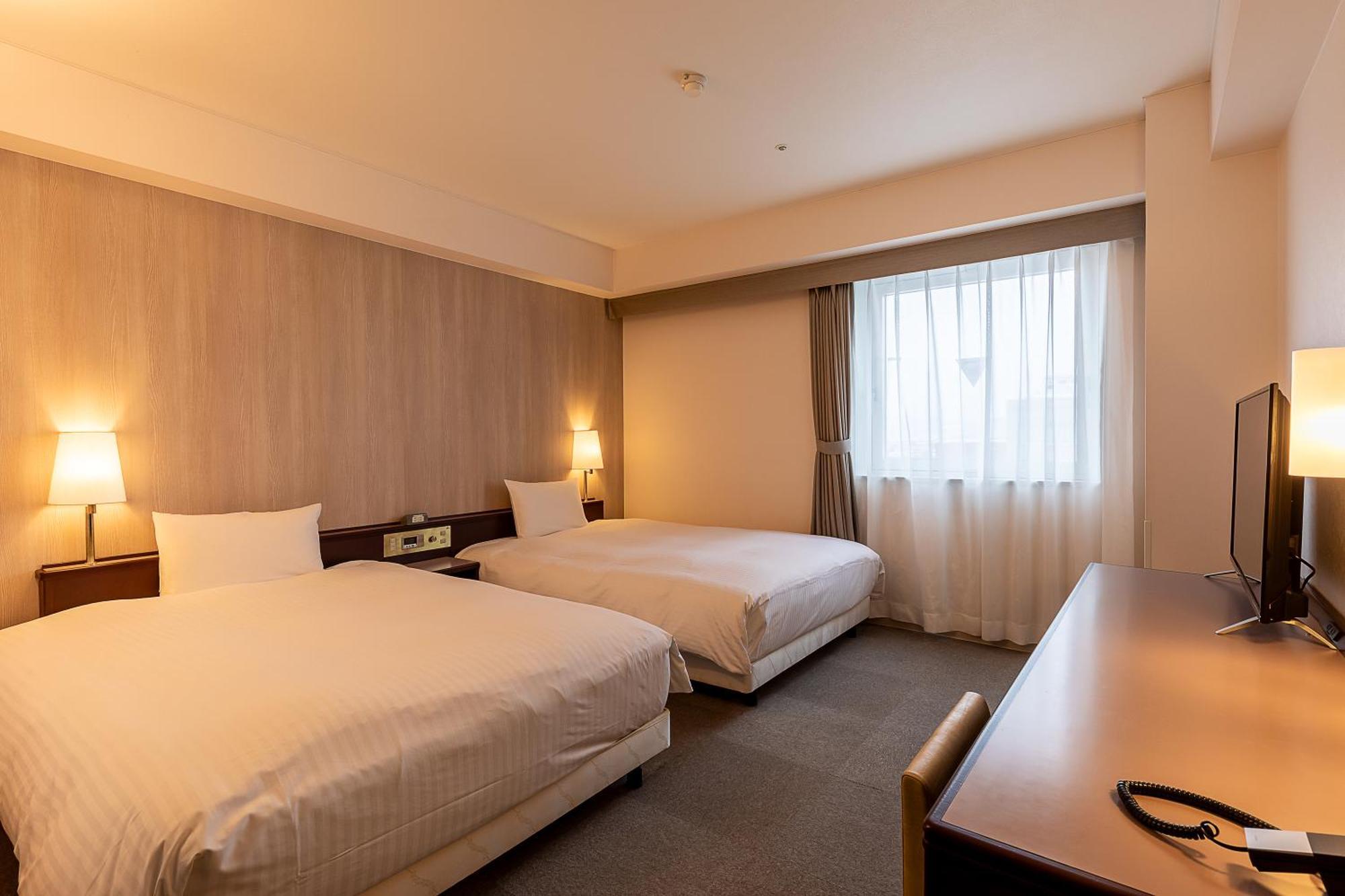 Court Hotel Aszahikava Kültér fotó